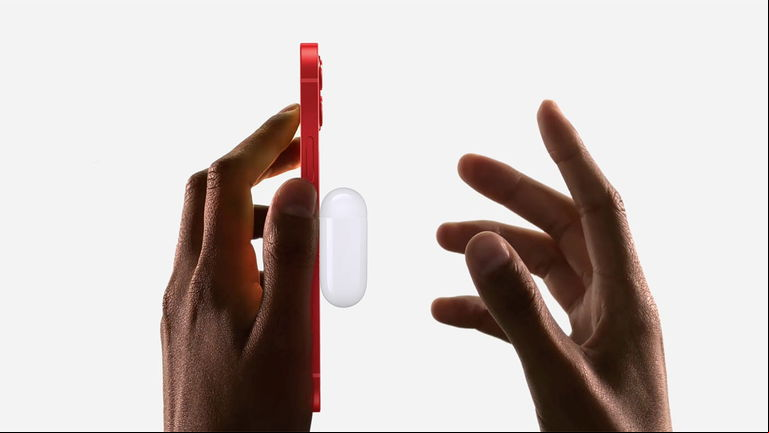 Los iPhone 12 son compatibles con la carga inalámbrica inversa
