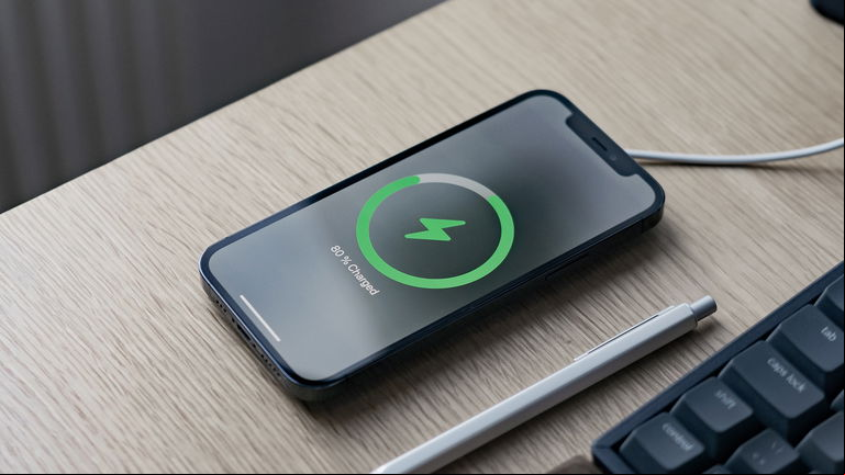 Cómo cargar bien el iPhone para tener el 100% de capacidad de batería tras dos años