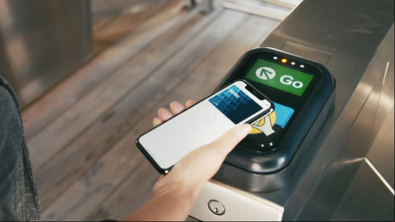 París mete la tarjeta de transporte público en el iPhone, ¿cuándo llegará a España?